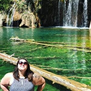 Meet your Posher, Ally